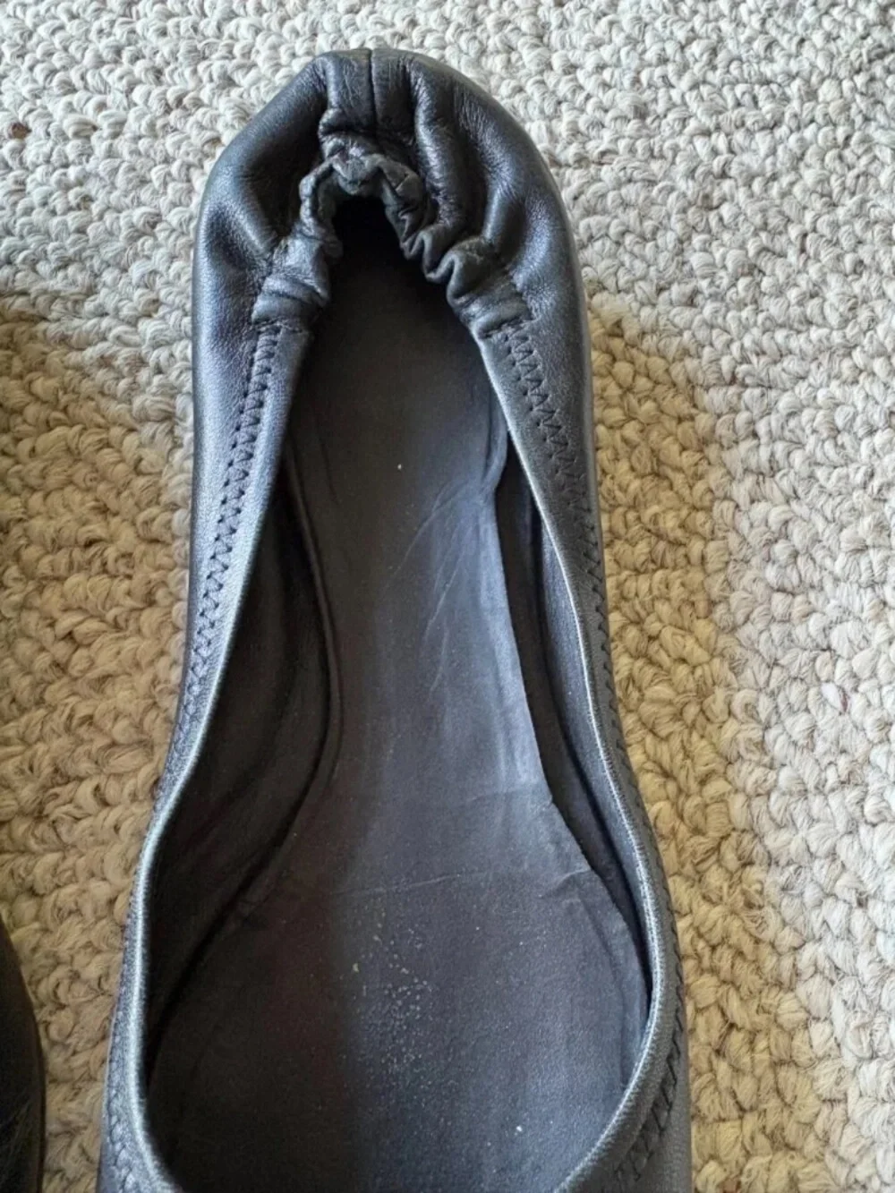 Tory Burch Reva Black Leather Ballet Flats Silver Logo Size 7.5 Quiet Luxury